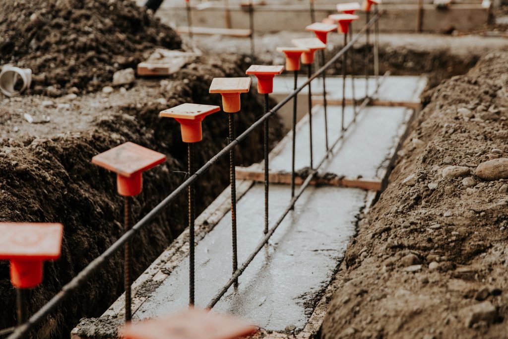 Czym są ławy fundamentowe? – Kompletny przewodnik budowlany